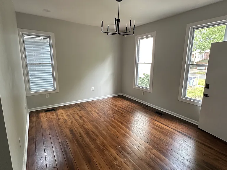 1619 Starkweather Ave #1 — Photo 3