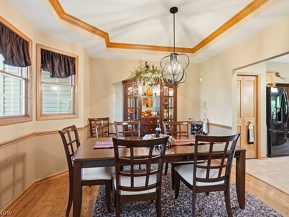 5th image of 3012 Arielle Ct