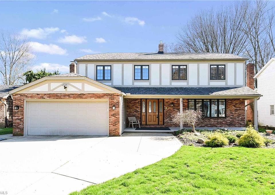 1st image of 24437 Woodside Dr