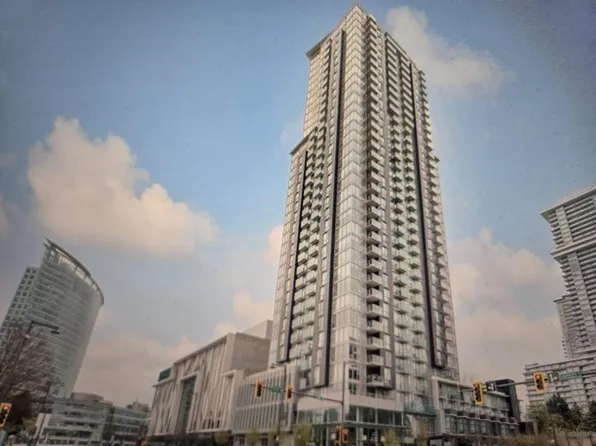 13438 Central Ave #1208, Surrey, BC V3T 0N2