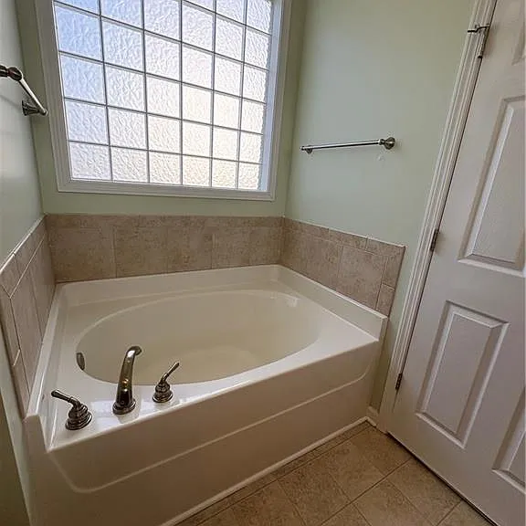 4007 Beaubien Dr — Photo 20