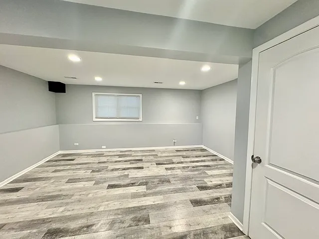 826 River Dr — Photo 14