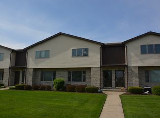 795 Sojourn Rd, New Lenox, IL 60451