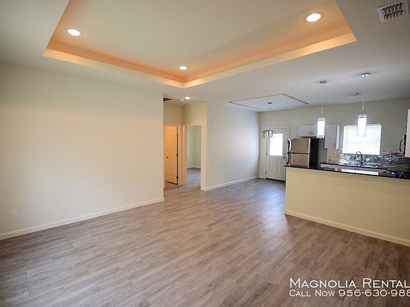 2nd image of 1706 W Garrison Dr APT D