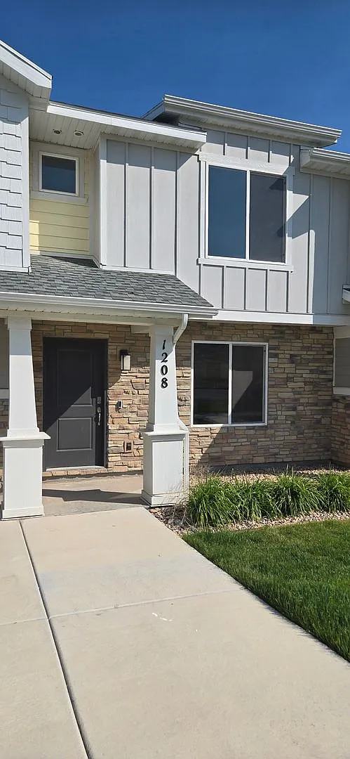 3 Bed 2 Bath in Santaquin!! — Photo 4