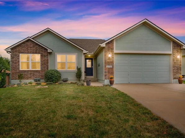 1815 N Ethan Ln, Independence, MO 64058