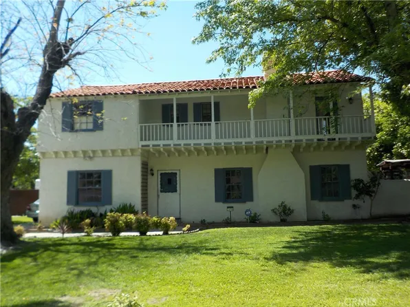 2698 Fremontia Dr, San Bernardino, CA 92404