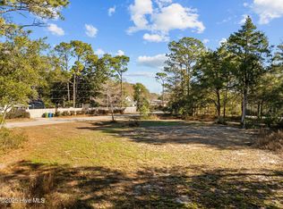 5702 Wisteria Ln, Wilmington, NC 28409