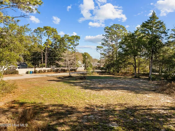 5702 Wisteria Lane, Wilmington, NC 28409