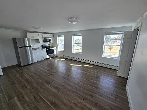 347 Wilson St #1 — Photo 2