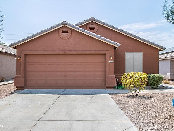 3rd image of 11349 W Pinehollow Dr
