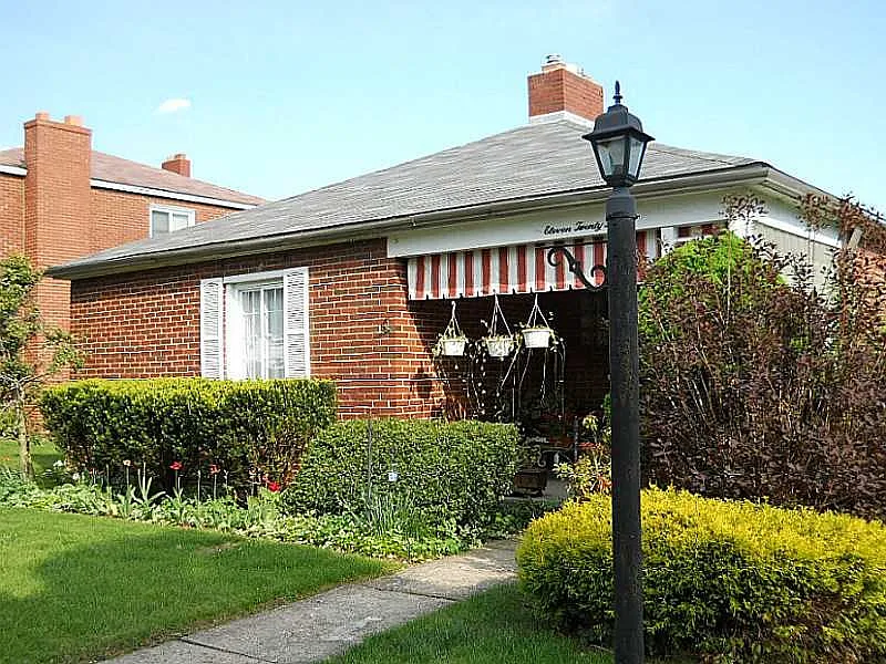 1122 Union Ave photo 1