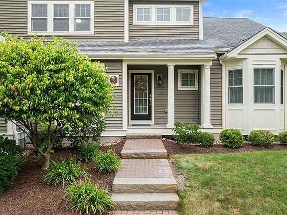 3rd image of 3 McGill Ct #214