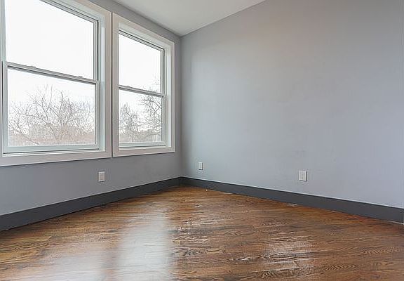 3rd image of 76 Palmetto St #3B