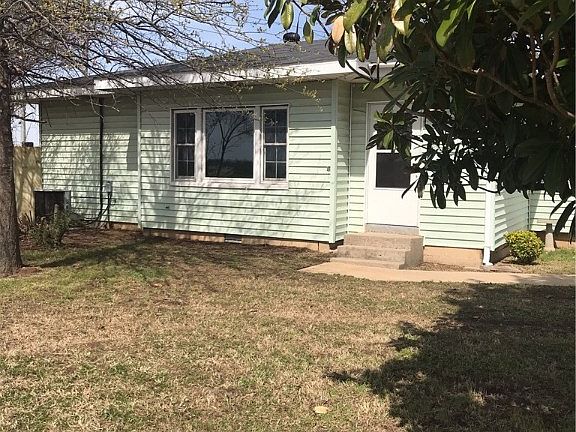 2nd image of 416 Wren Cir