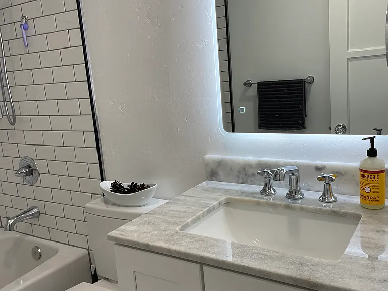 843 Grove Ave — Photo 16