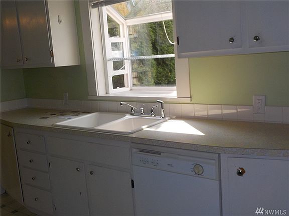 2nd image of 1427 S 53rd St