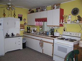 3rd image of 120 N Franklin St