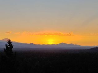 2803 NW Nightfall Cir, Bend, OR 97703