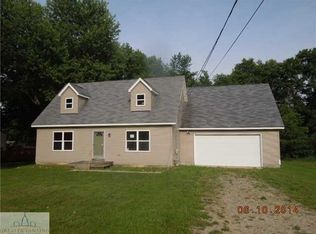 304 Oliver Ct, Gregory, MI 48137