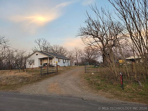 3rd image of 28602 Old Tarby Rd