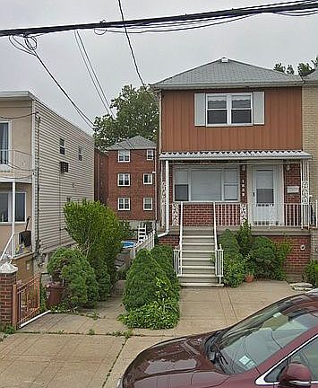 4th image of 1639 Bay Shore Ave
