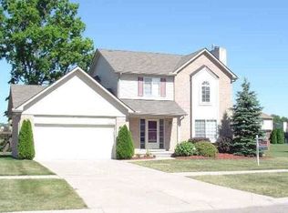 22191 Sylvan Ave, Flat Rock, MI 48134