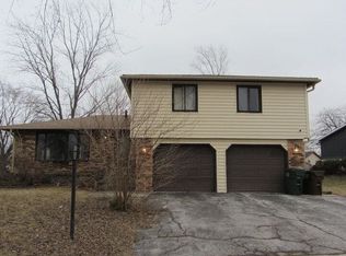 22435 Riverside Dr, Richton Park, IL