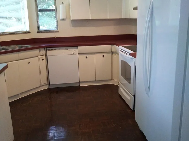 4255 Knollton Rd — Photo 18
