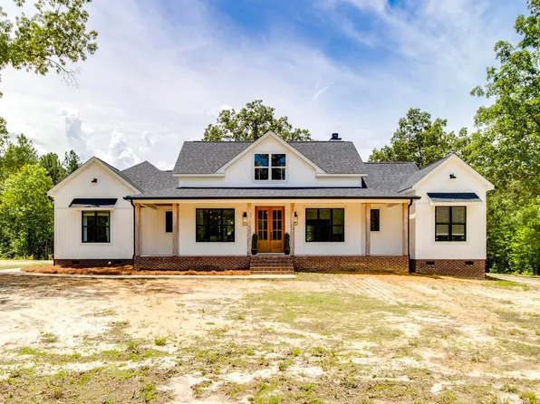 465 Mustang Rd, Camden, SC 29020