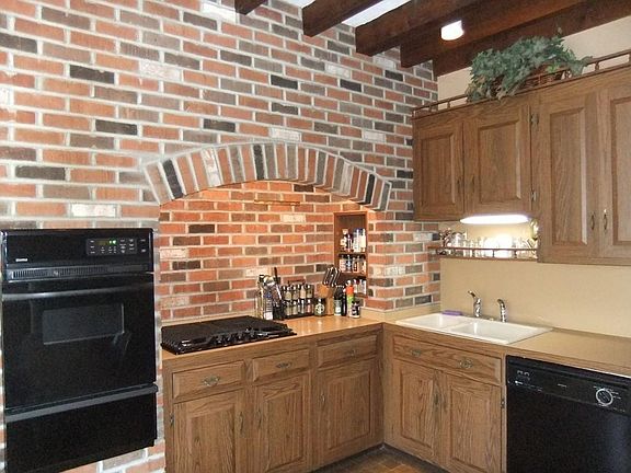 4th image of 3 Lemoyne St #1