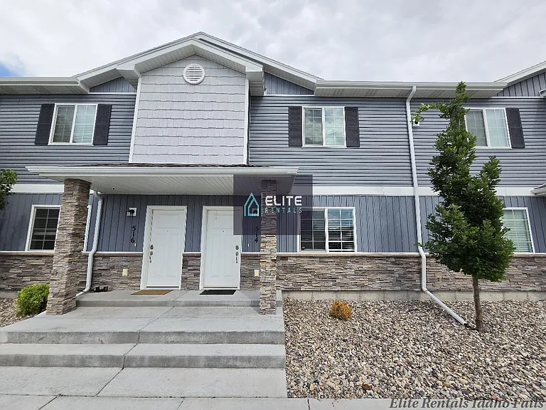 514 Trails End — Photo 2