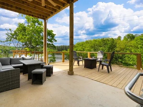 421 Pointe View Rd #421, Wedowee, AL 36278