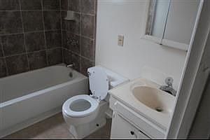 4th image of 2355 Torrance Blvd APT C