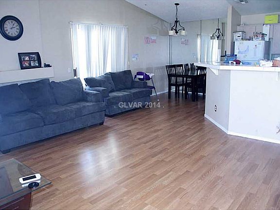 2nd image of 7908 Lago Vista Ln Unit 204