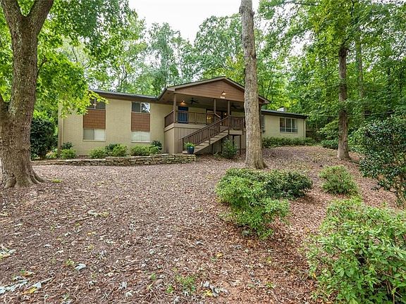 3rd image of 2603 Warwick Dr