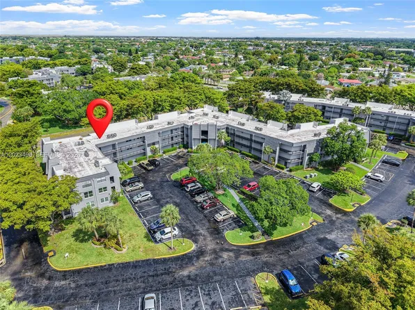 9091 Lime Bay Blvd APT 304, Tamarac, FL 33321