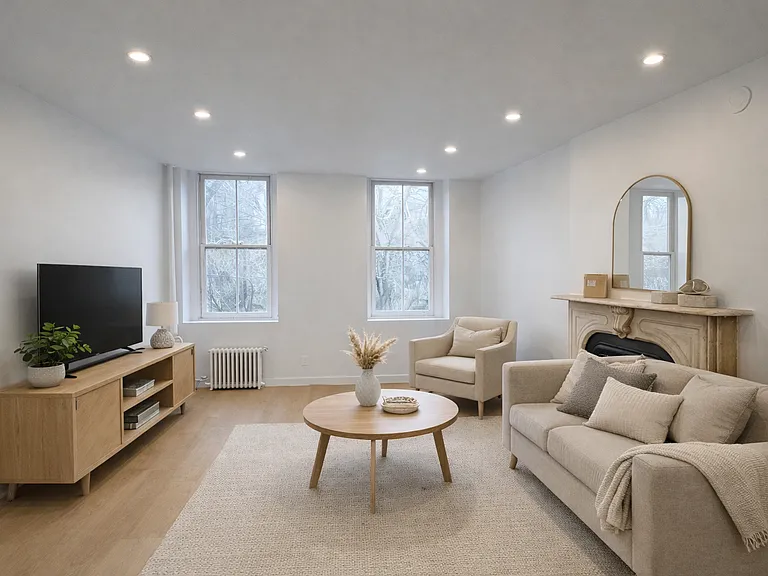 51 W 8th St #8 — Photo 1