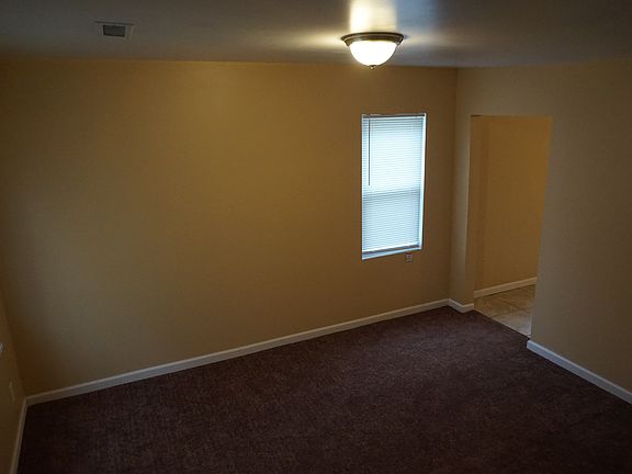 4th image of 2202 Isabelle St