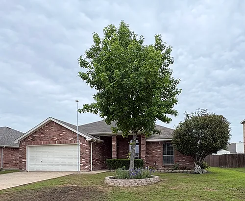 4705 Fox Meadows Ln Photo 1