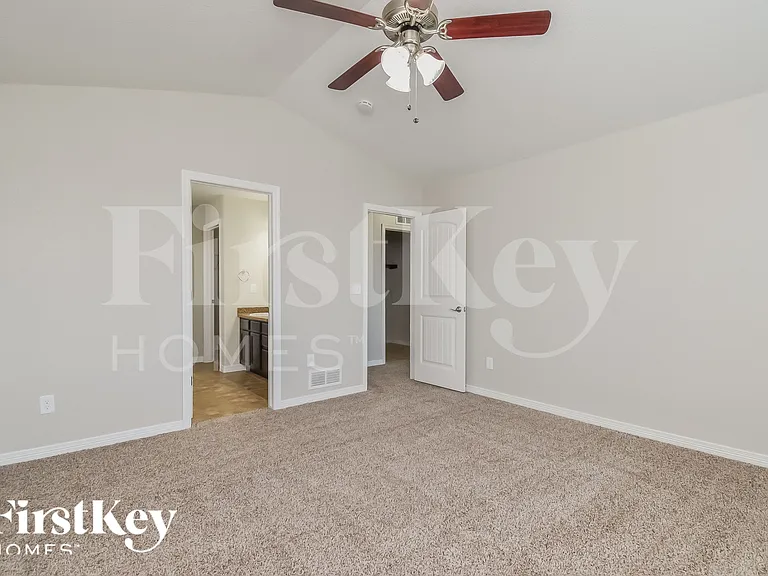 7495 Araia Dr — Photo 8