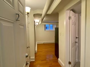 88 Charles St #2B, Boston, MA 02114