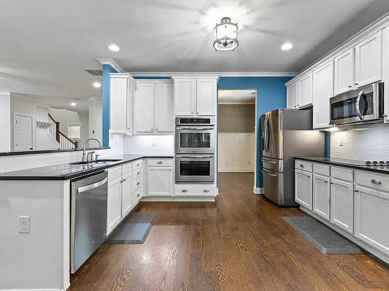 1455 Reynolds Dr — Photo 10