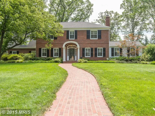 3215 Juniper Ln, Falls Church, VA 22044