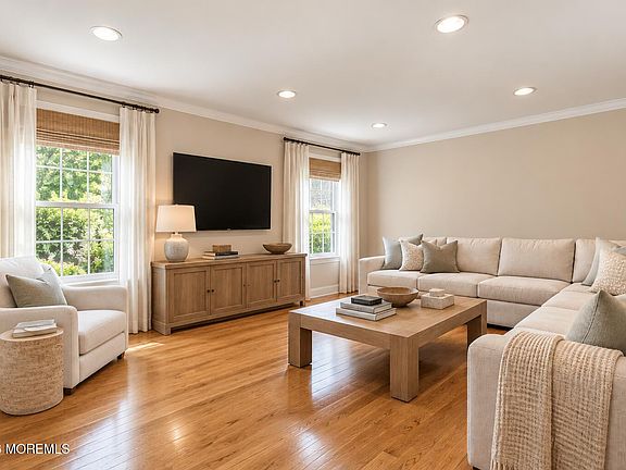 3rd image of 5 Mccaffery Road