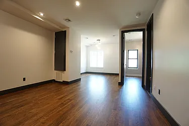 Rented by Rennit Inc.