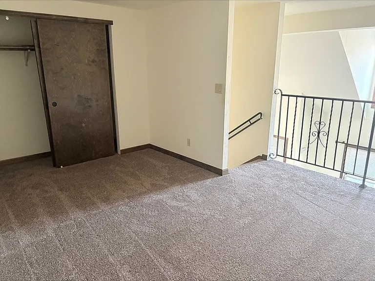 2364 Canter Ln #B — Photo 12
