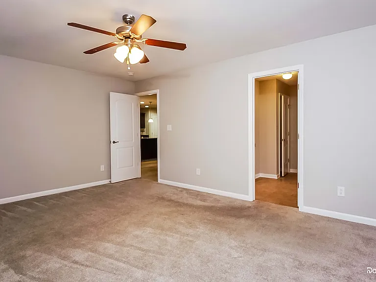 604 Cove Water Ln NW — Photo 6