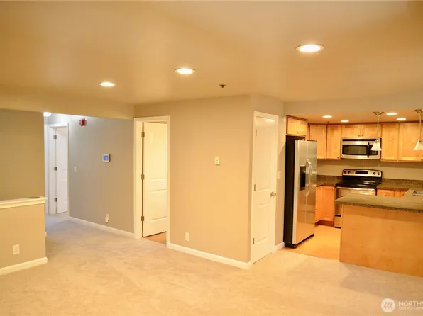 1626 Grant Avenue S #E202, Renton, WA 98055