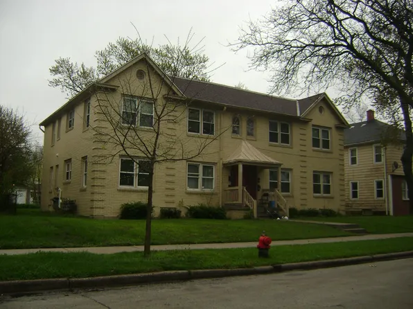 3134 N 42nd Pl, Milwaukee, WI 53216